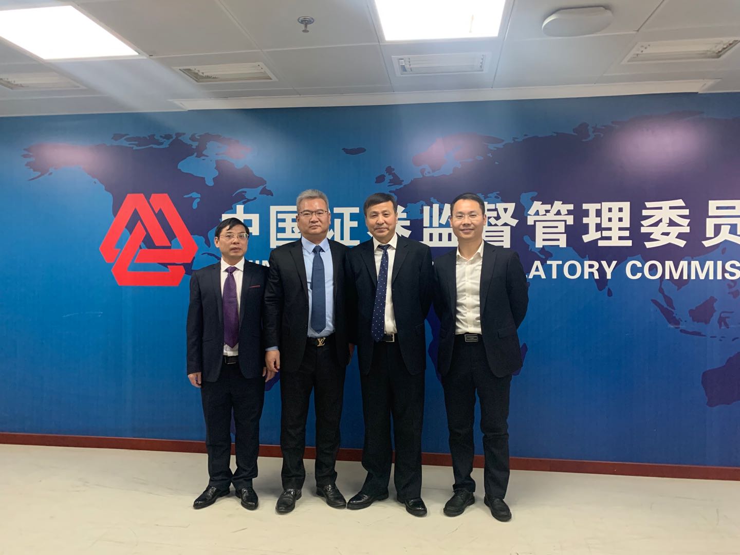 ��8-long8(����)Ψһ�ٷ���վ